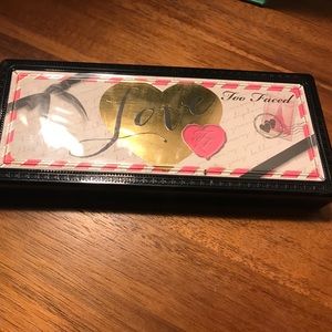 Too Faced Love Passionately Pretty Eye Shadow