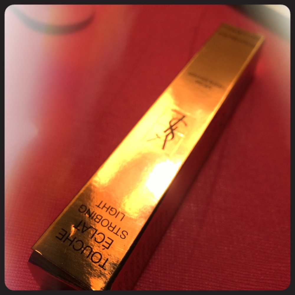 Yves Saint Laurent Touché Eclat highliter