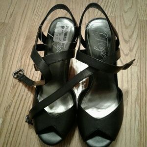 Fergi Sexy black strappy wedge sandals