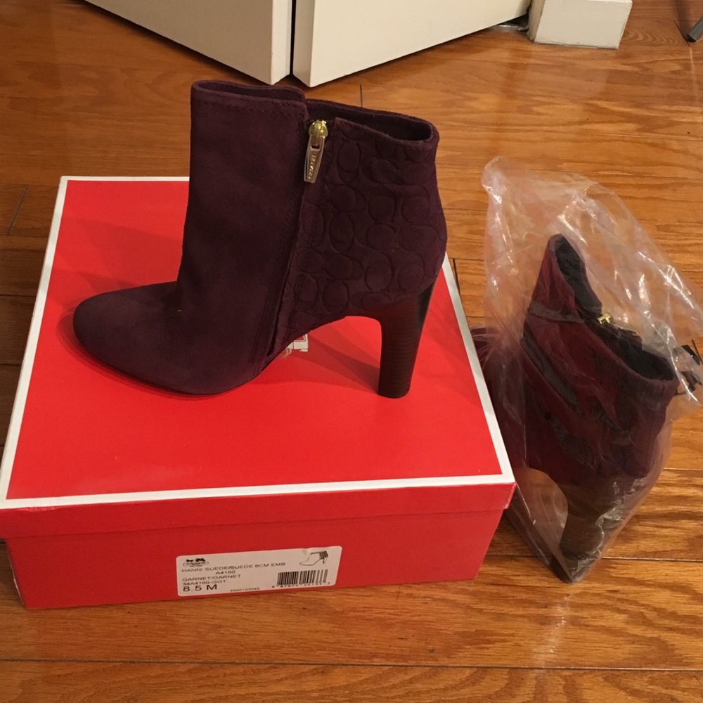 New with box burgundy coach ankle boots