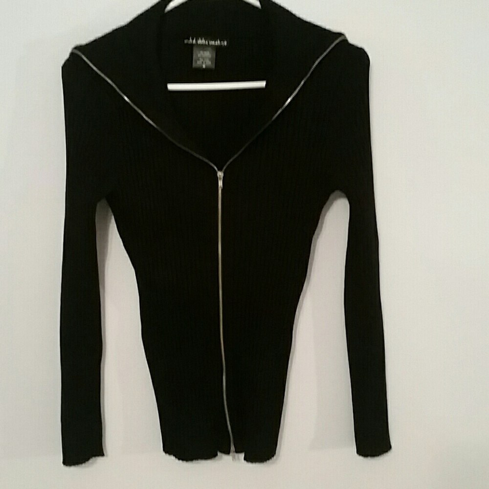 Black zip sweater medium