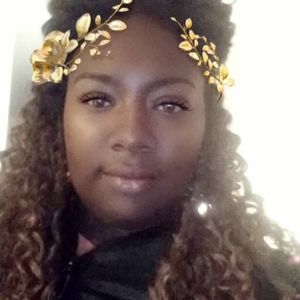 Meet your Posher, Latricia