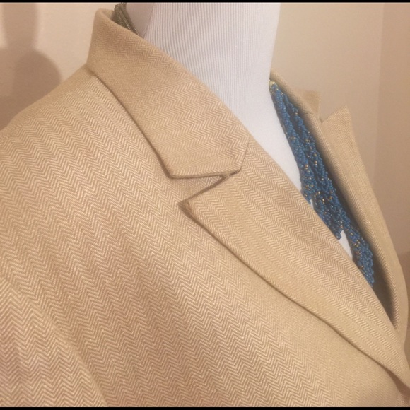 🌺 Linen/cotton two button blazer 🌺 - Picture 2 of 7