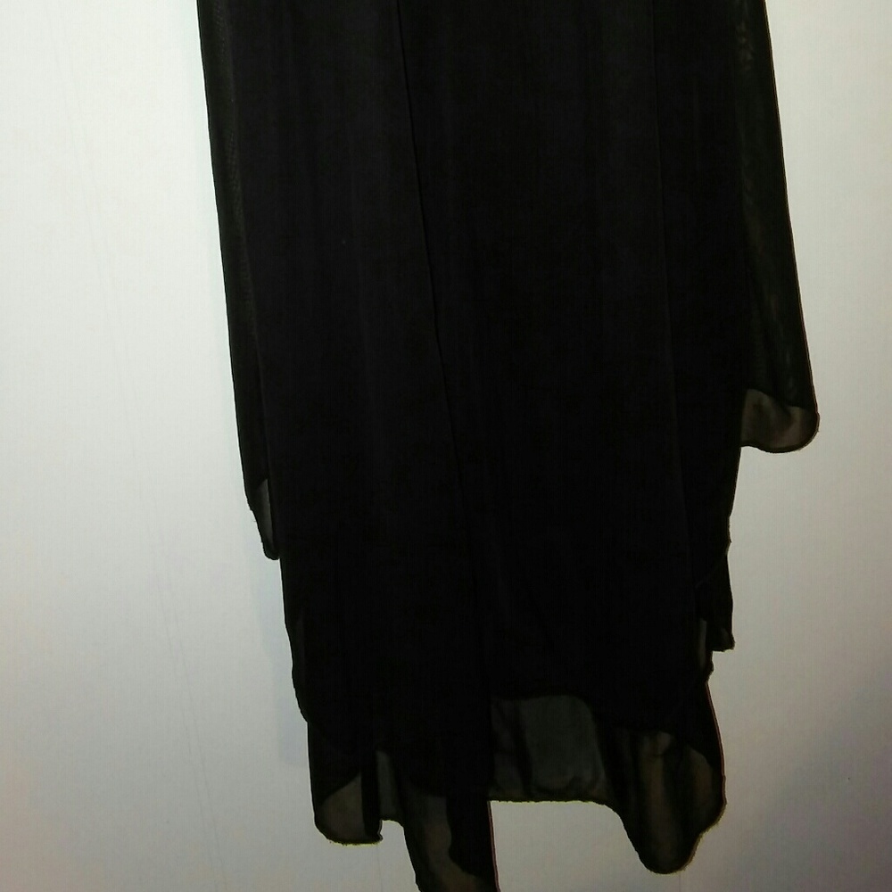 Dress - Picture 4 of 4