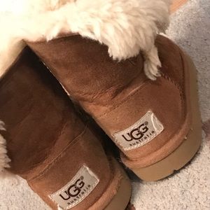 Size 9 Toddler Uggs