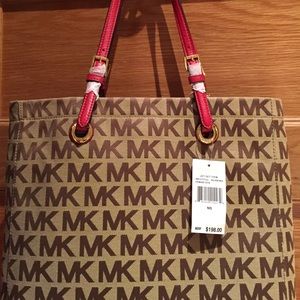💥FRIDAY FLASH SALE MICHAEL KORS tote💥