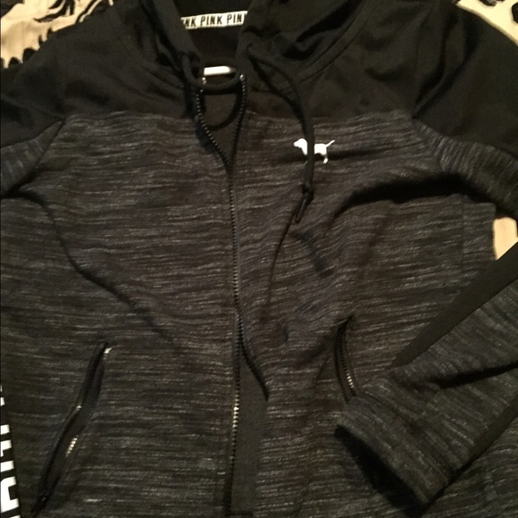 Vs pink set! - Picture 2 of 3