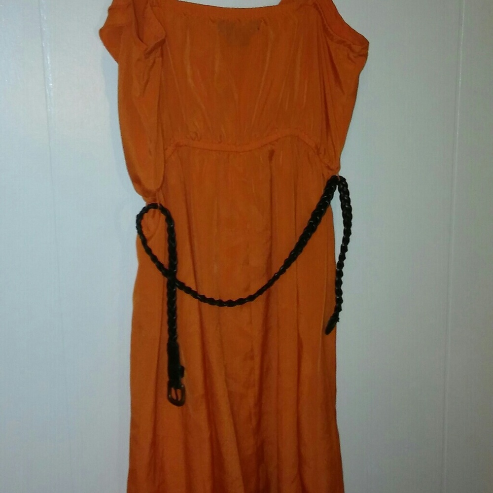 Dress - Picture 2 of 3