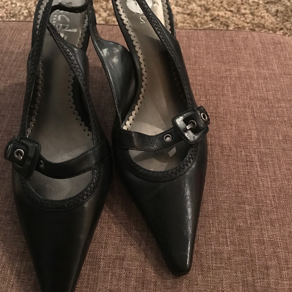 Bcbg kitten heels, black