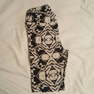 Lularoe OS Leggings