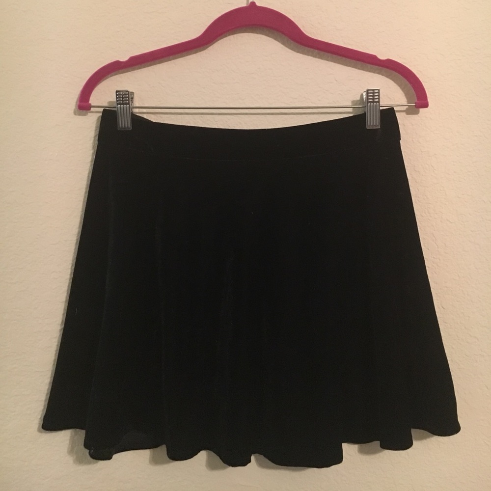 Velvet Short Black Skirt