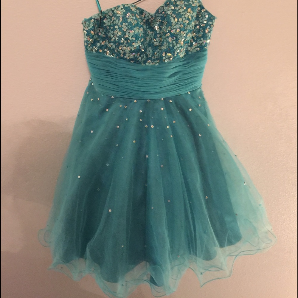 Blue homecoming dress!
