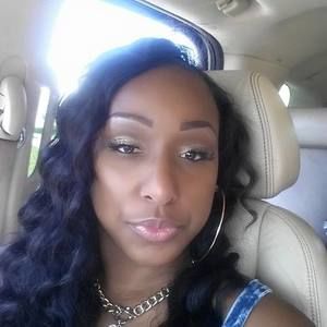 Meet your Posher, Domonique