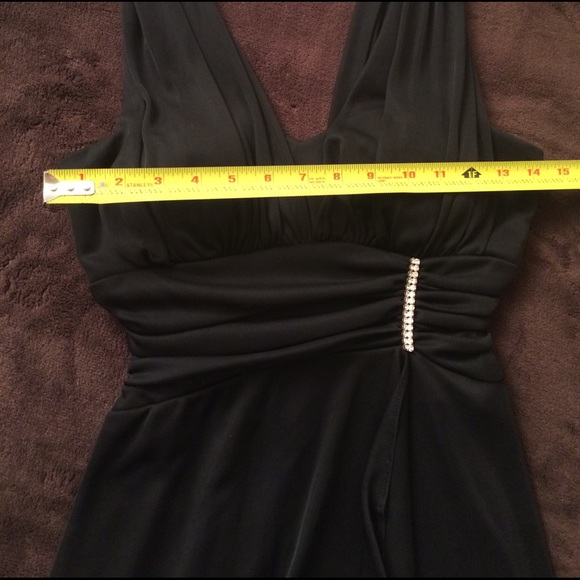 Betsy & Adam stunning evening gown - Picture 8 of 8