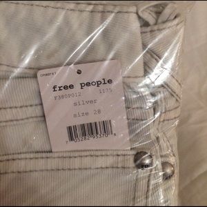 NWT FREE PEOPLE SILVER CORD SKINNY SIZE 28