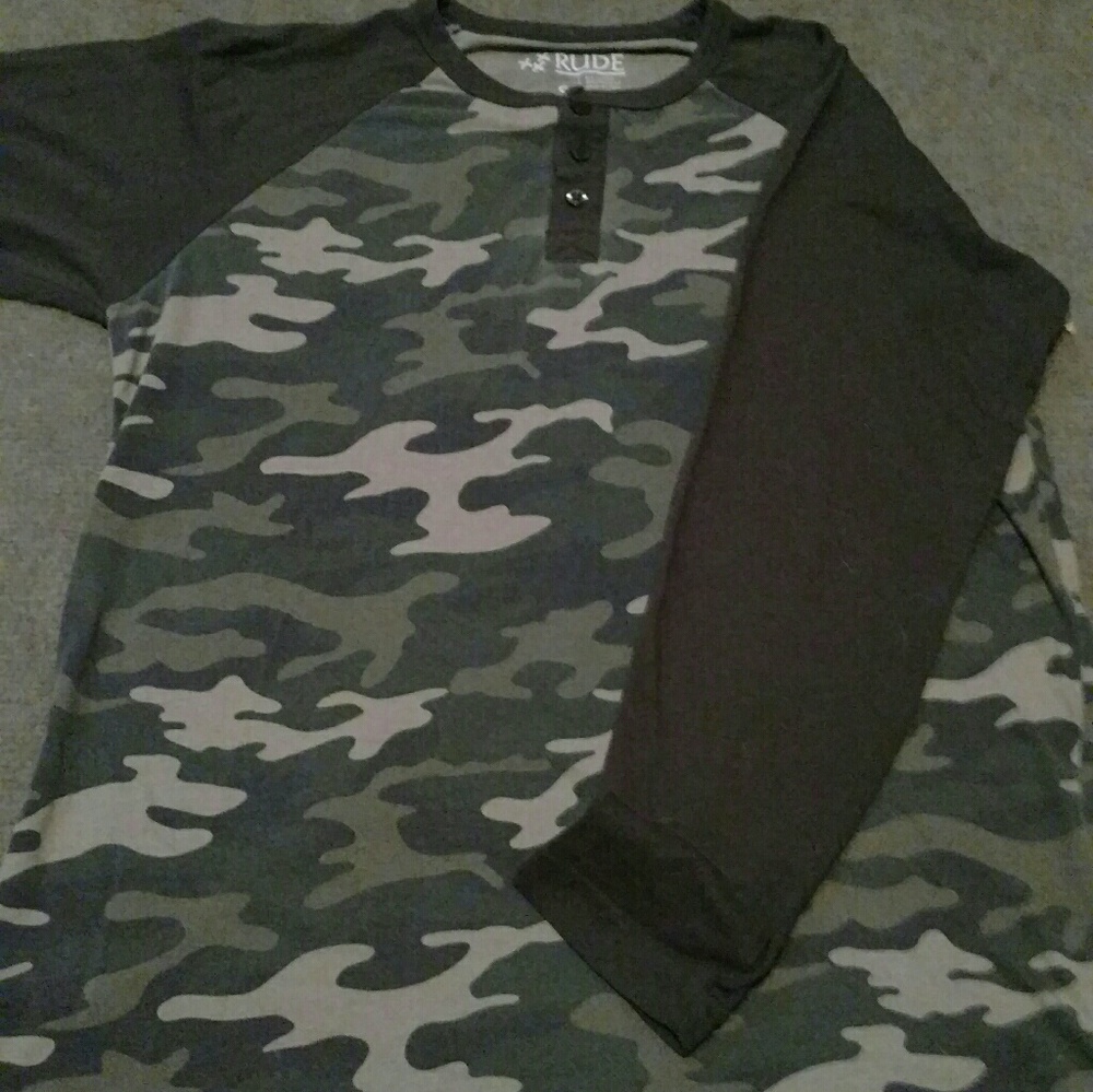 Mens sz small long sleeve camo shirt