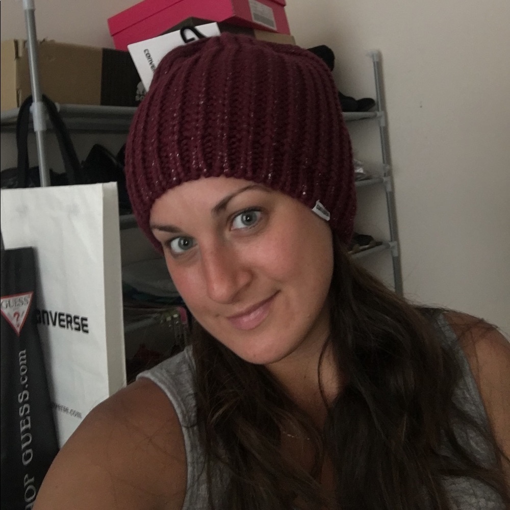 Burgundy Converse Beanie - Picture 3 of 4