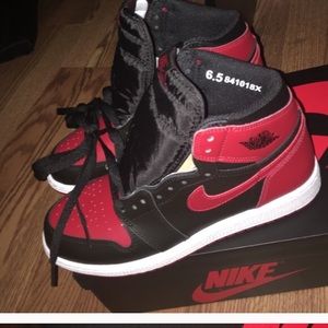 OG retro banned 1s size 6.5y