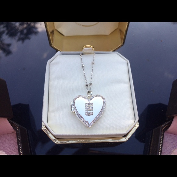 JUICY COUTURE BUNDLE💜: SOLD: trade for Sam - Picture 2 of 8