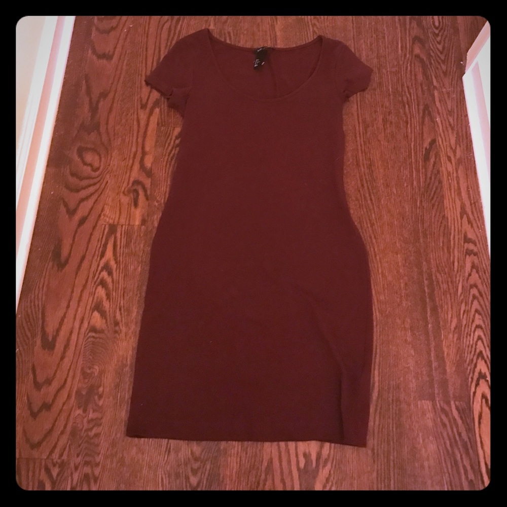 Maroon tee shirt dress