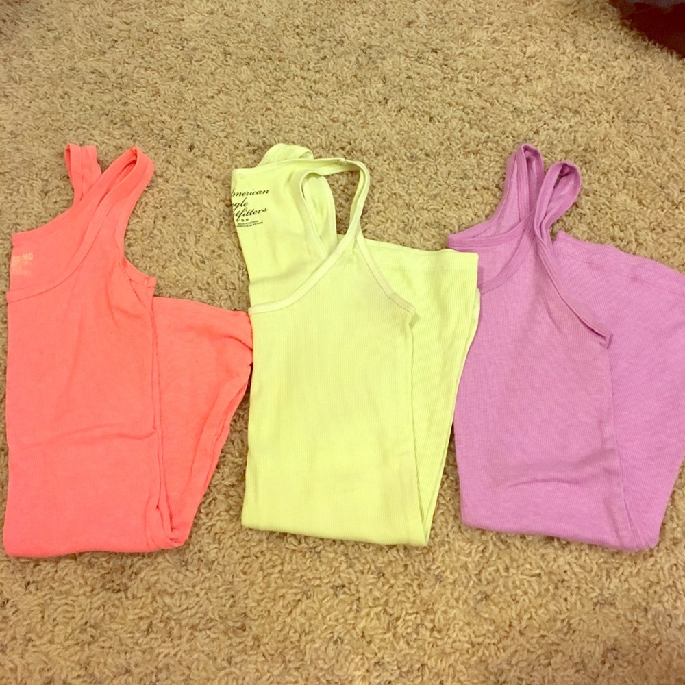 Set of three tanks!