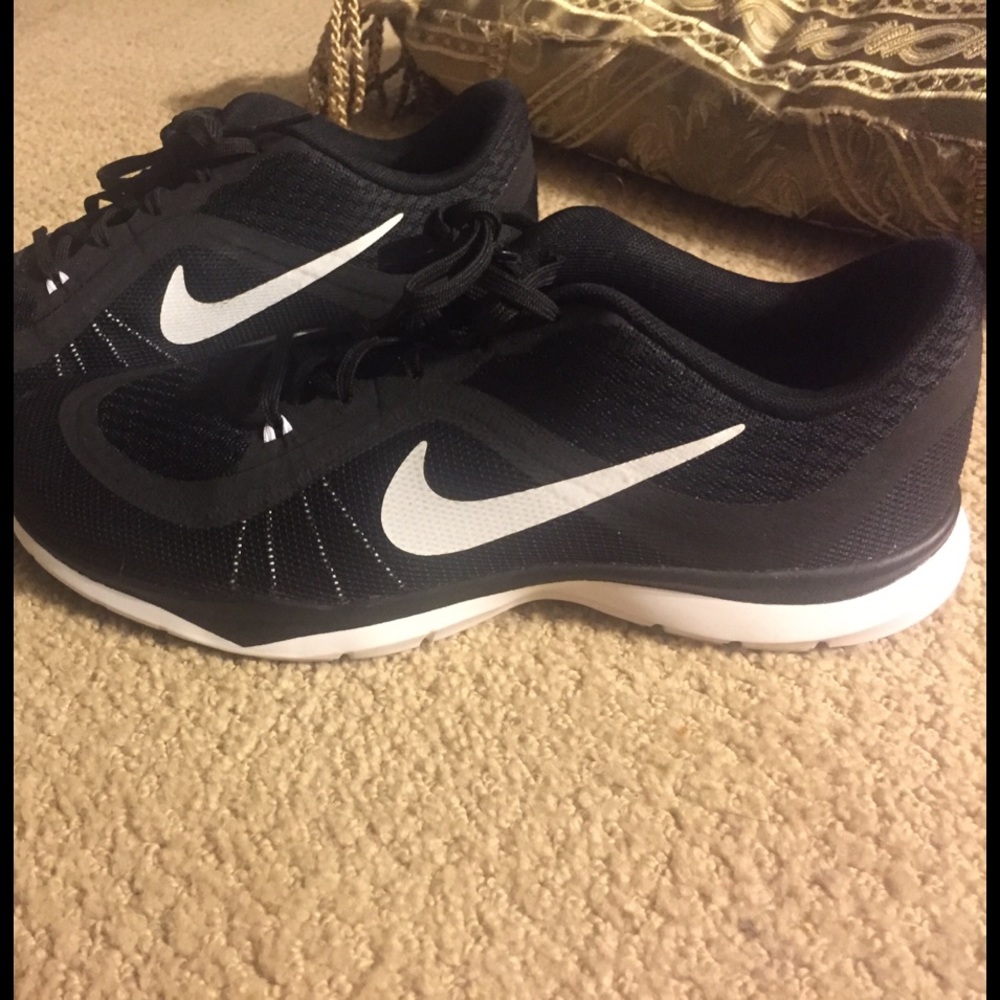 Brand new Nike flex tr 6 size 9.5