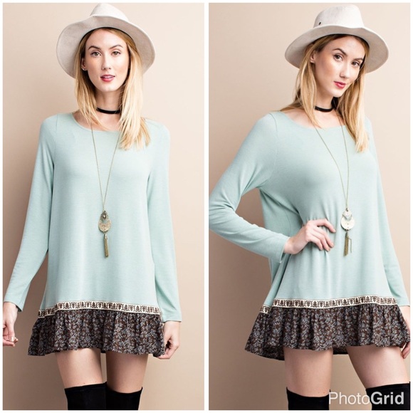 Woven hem asparagus soft beautiful tunic! LAST ONE - Picture 3 of 4