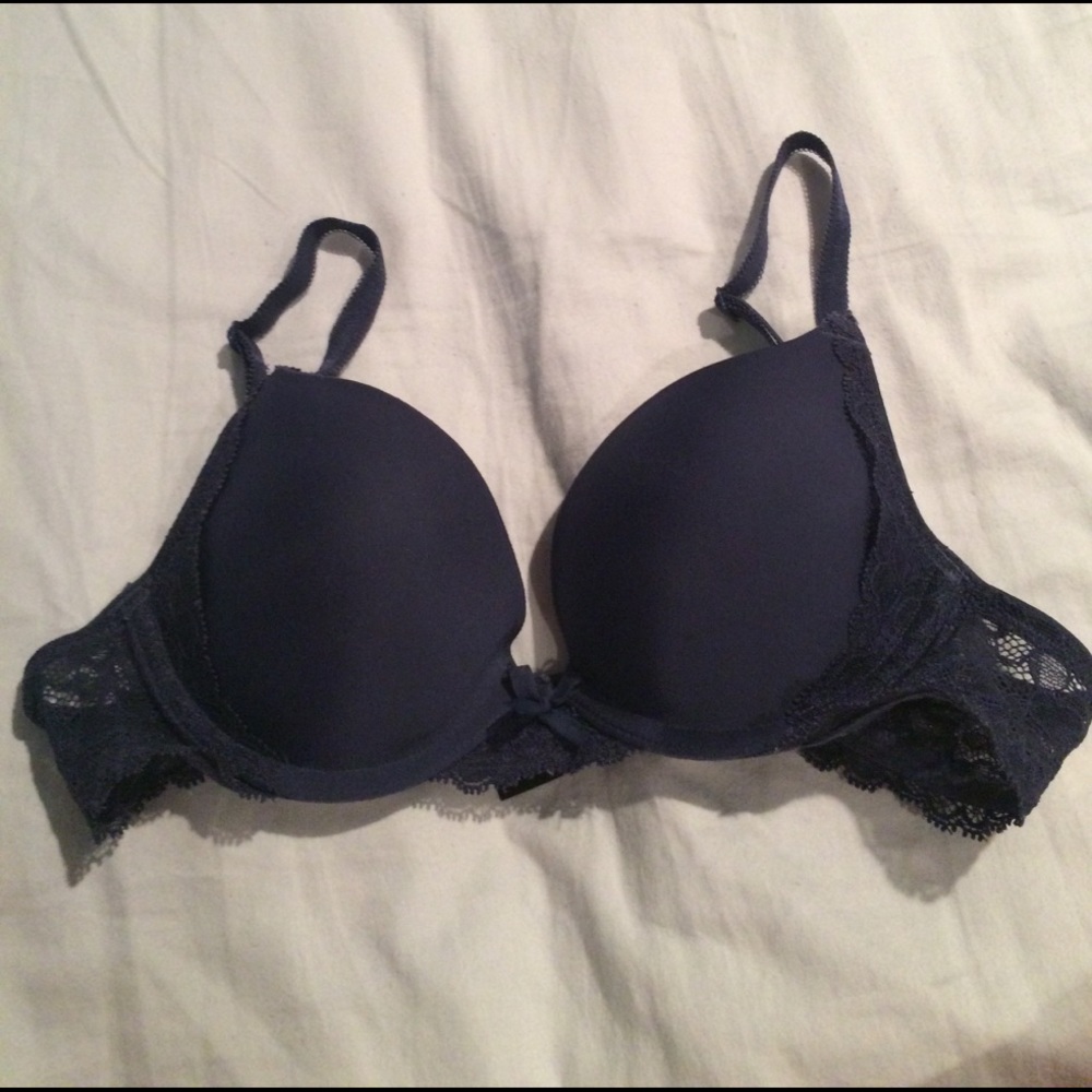 32A Victoria secret Bra Navy colored