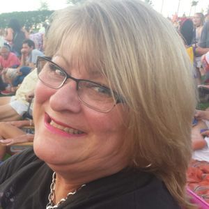 Meet your Posher, Lynette