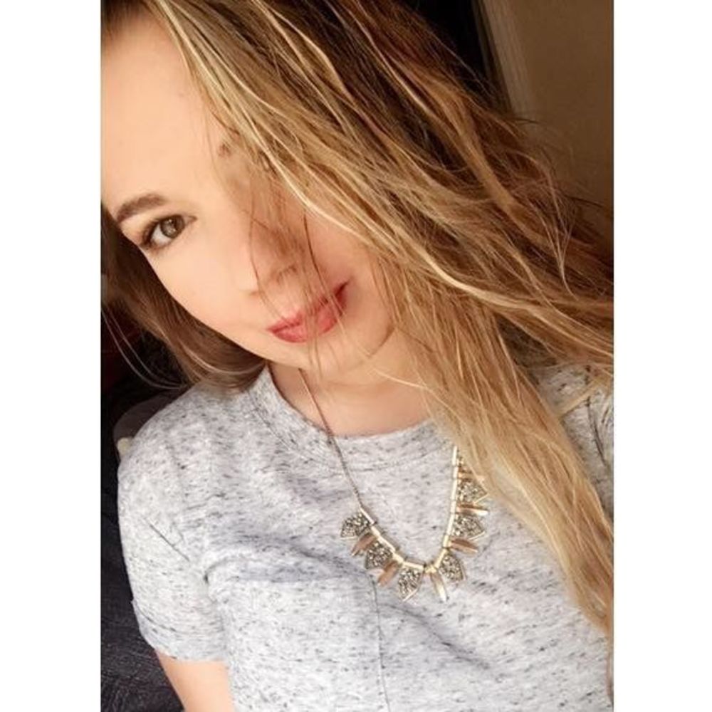 Meet your Posher, Mackenzee