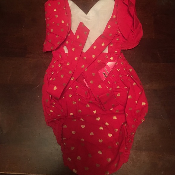 Brand new Valentine's romper - Picture 2 of 3