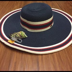 Wide brim sun hat