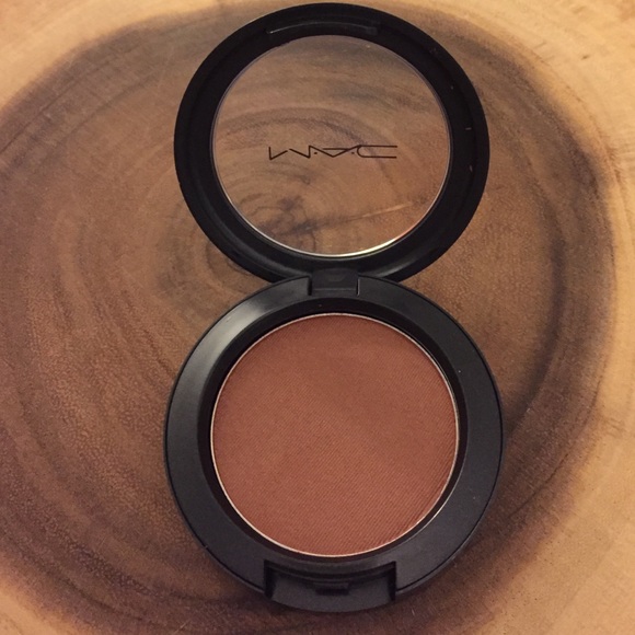 Mac Format Powder Blush - Picture 2 of 4