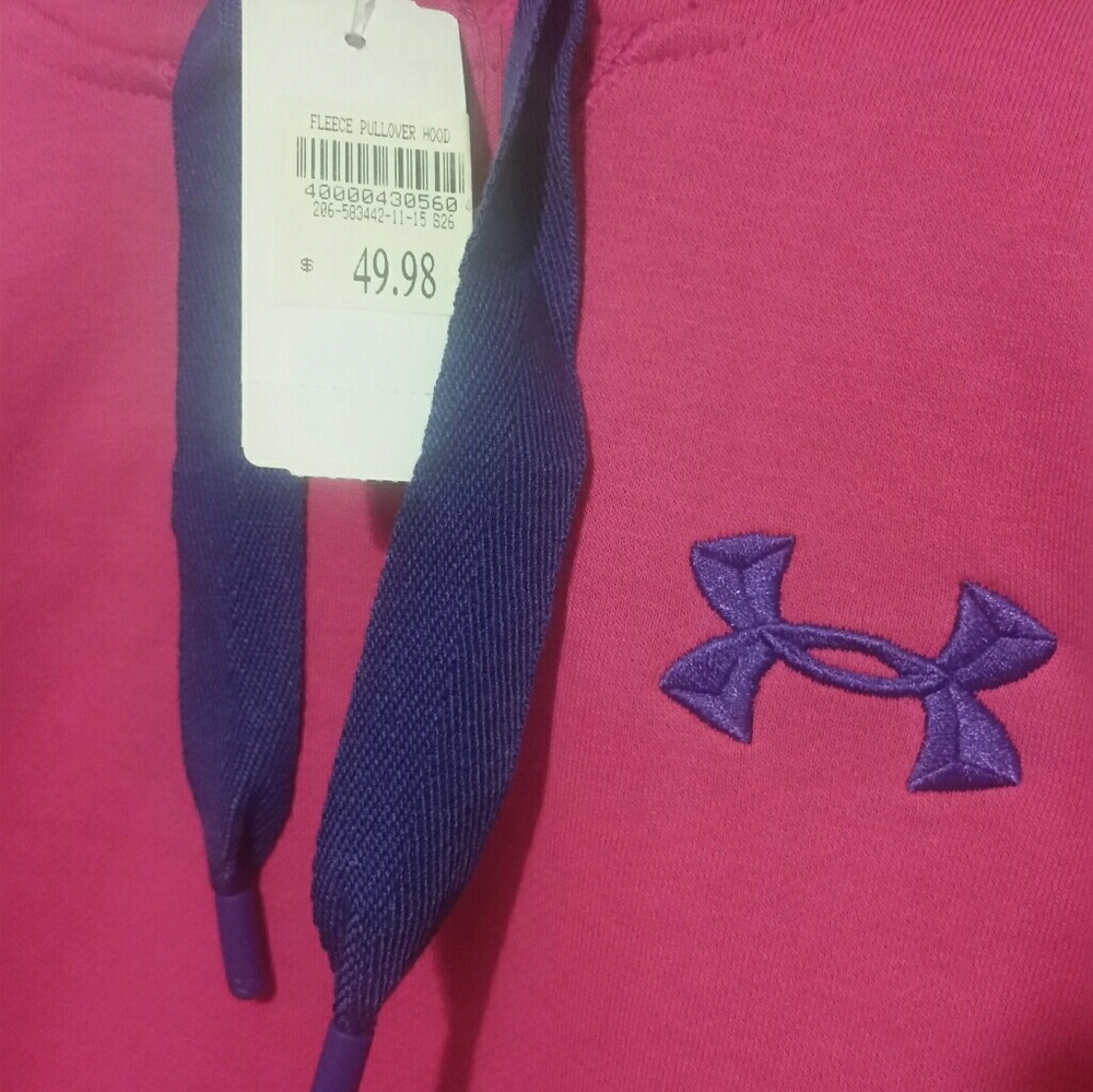 *NWT* Under Armour Hoodie