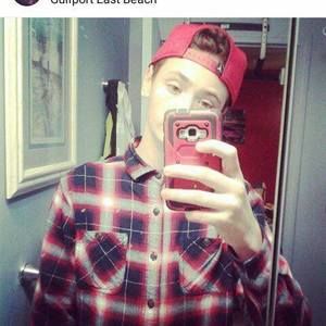 Meet your Posher, Ashton