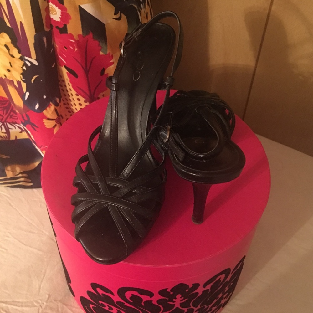 Aldo sling back heel
