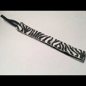 Zebra NEVER WORN Sweaty Band headband