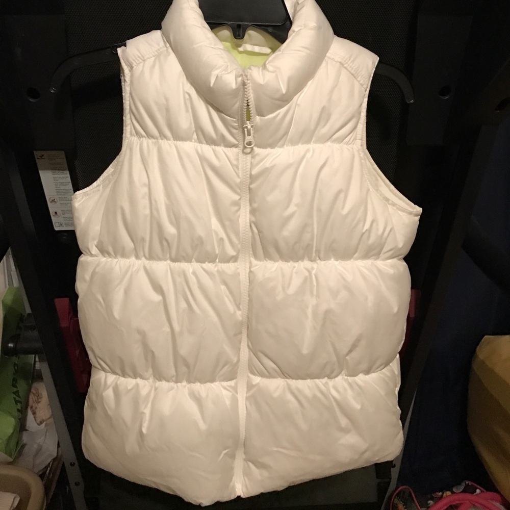 Old Navy Puffy Vest NWOT