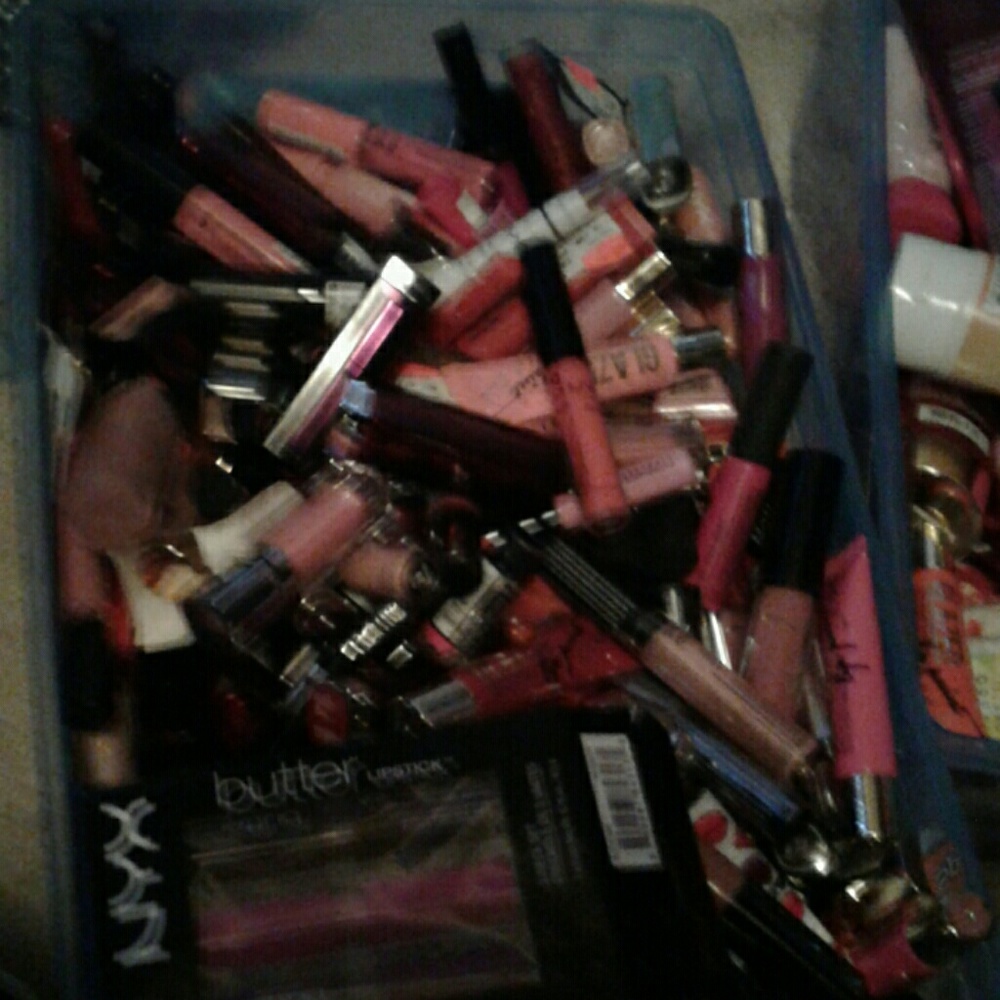 Flash sale brand new lipstick glosses