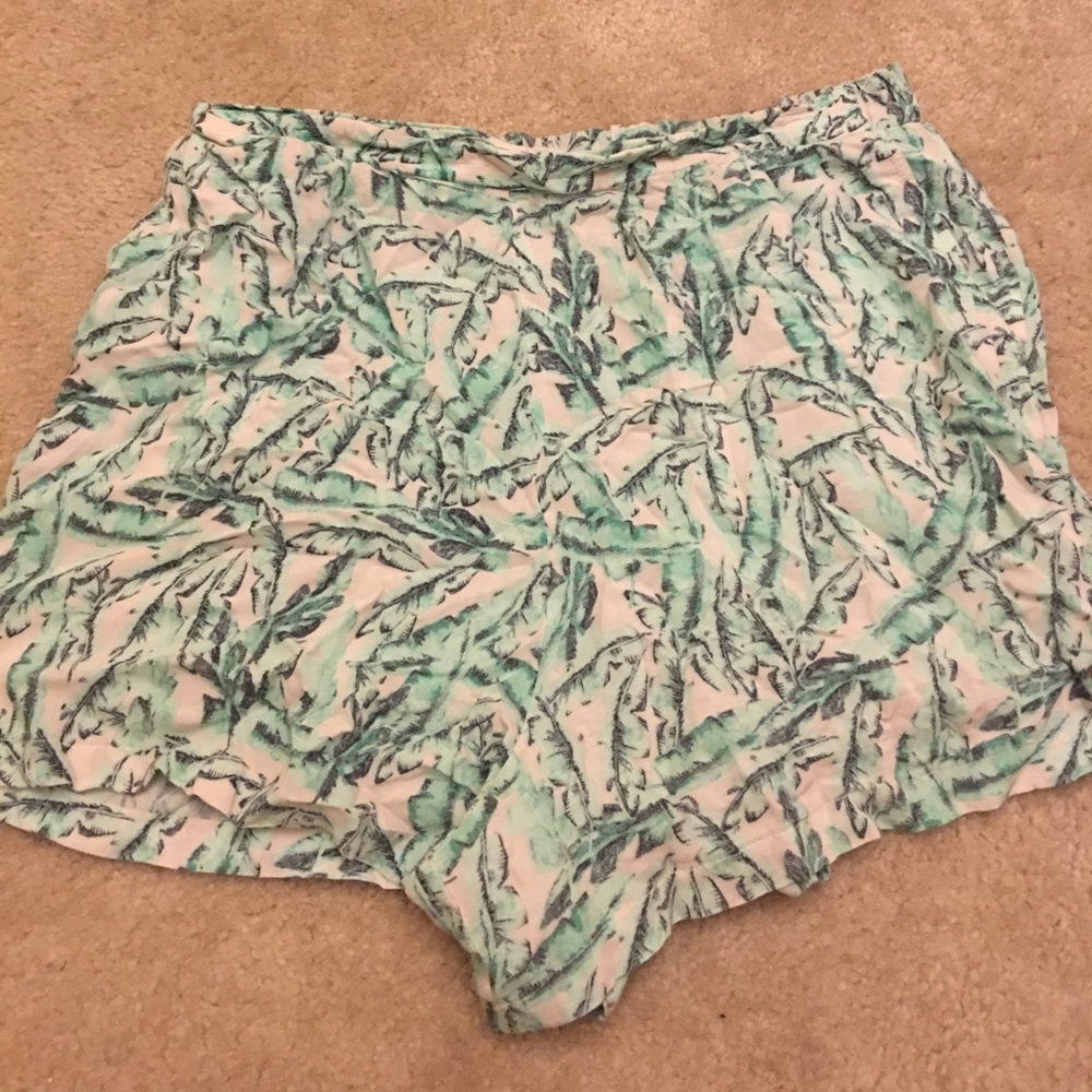 Double Agent Flowy Tropical Shorts