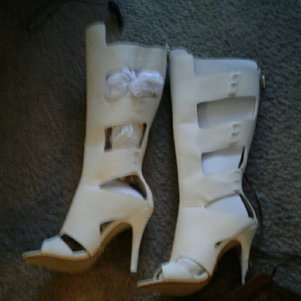 Flash sale brand new bebe boots just fab gladiator