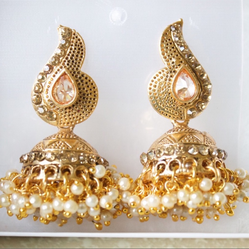 Gold Indian jumkha earrings with pearls