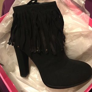 Forever 21 black fringe boots!