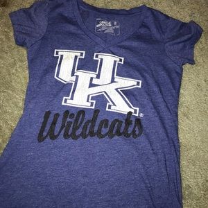 University of Kentucky short sleeve vneck tee