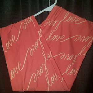 Lularoe Valentines leggings TC