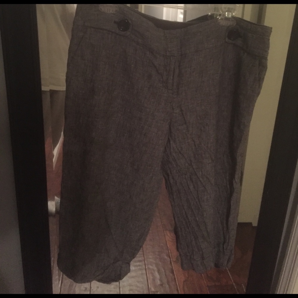 The Limited Capri pants