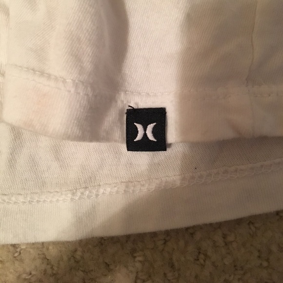 Men's Hurley tshirt - Picture 2 of 4