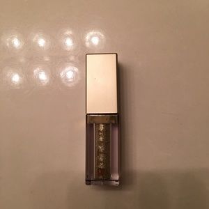 Stila liquid eyeshadow in gold goddess