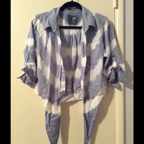 Arizona Jean Company Tops - ARIZONA Tye Dye shirt
