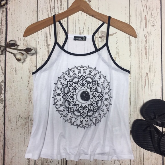 Black and White Graphic Tank Top - Picture 5 of 5